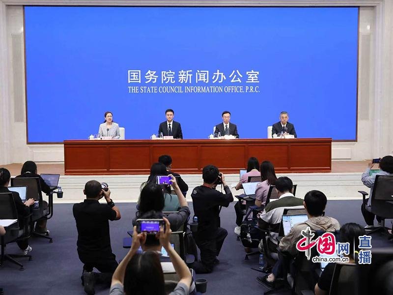 解码上半年外汇收支：涉外收支破9万亿美元、人民币占比过半
